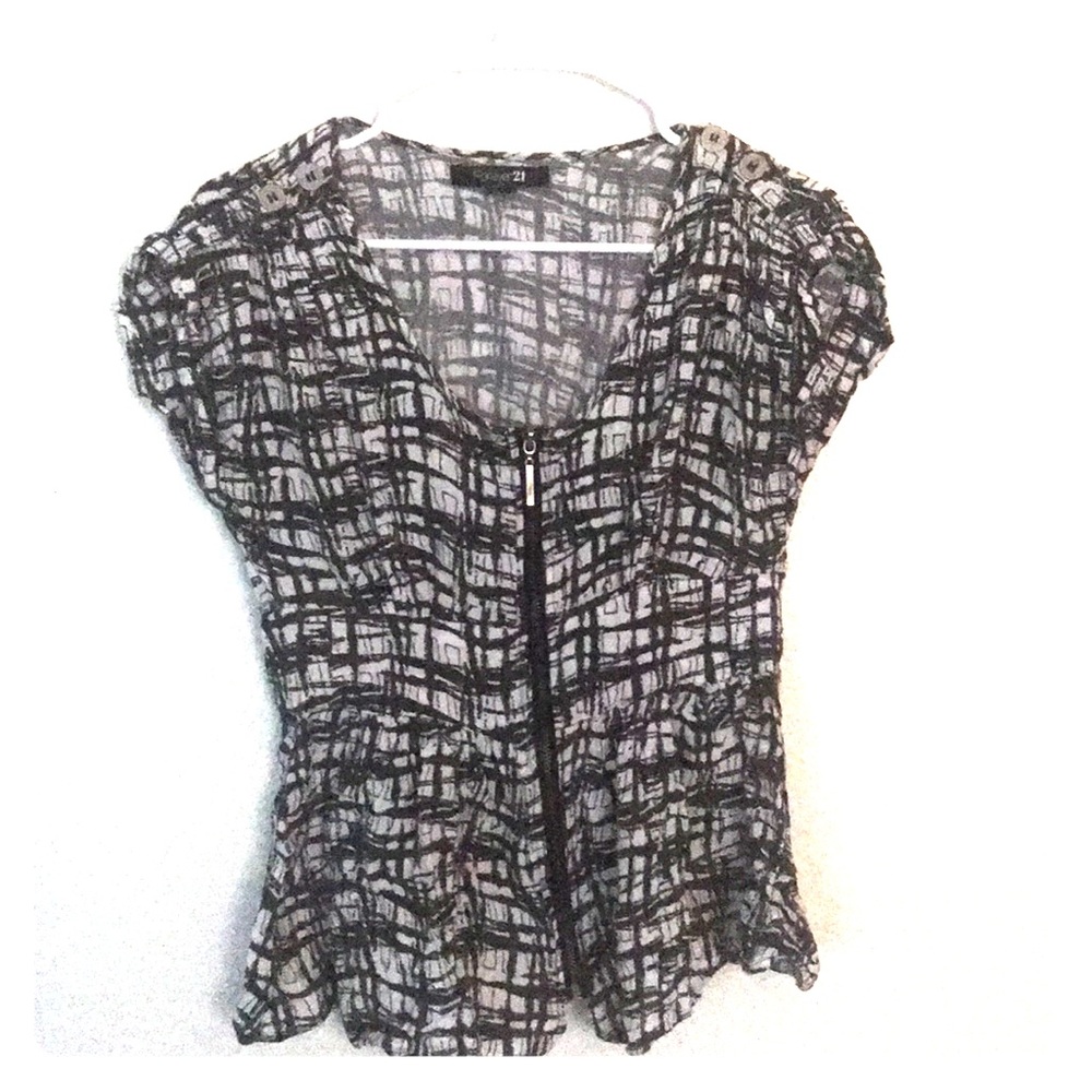 Black and White Patterned Zip Blouse